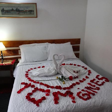 Hospederia La Roca Plaza Principal Bed and Breakfast Boyacá Εξωτερικό φωτογραφία